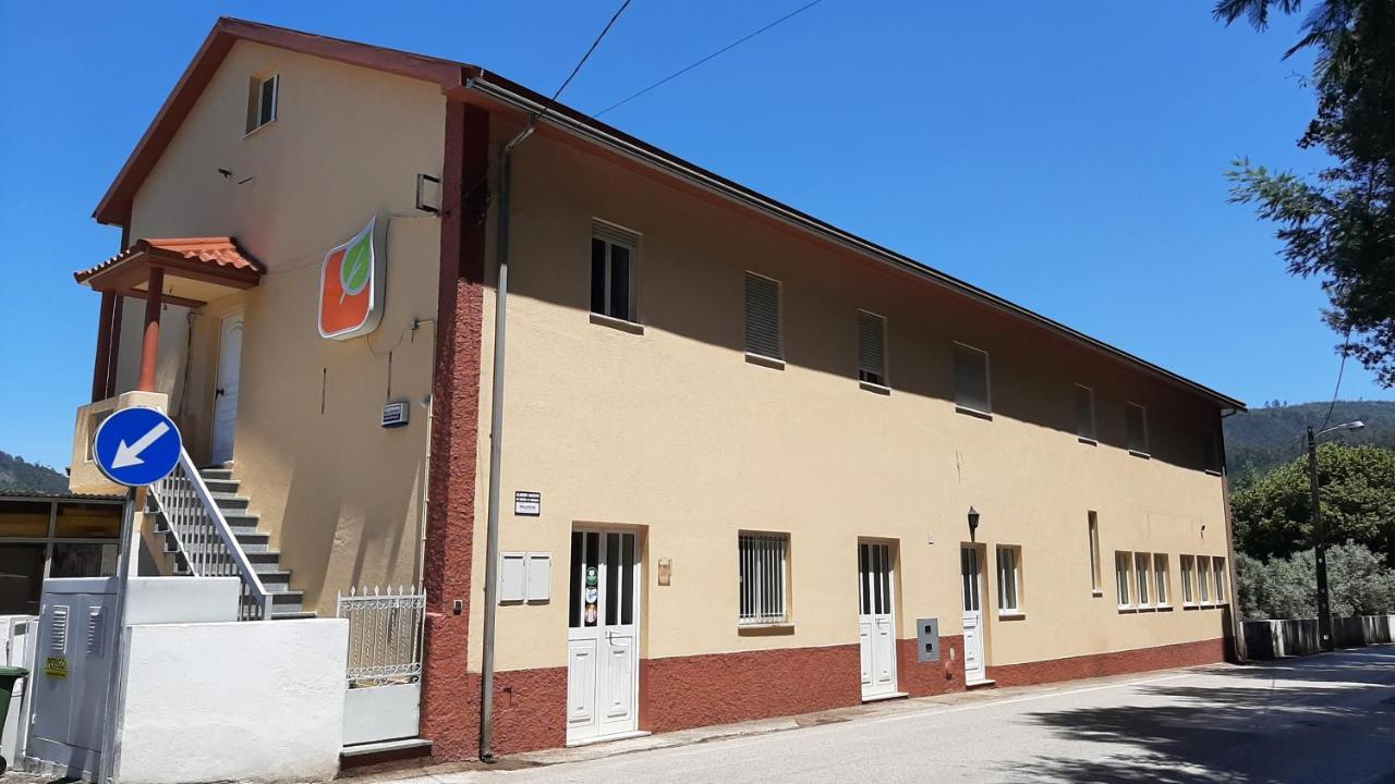 Hospedaria Lampiao Penacova Bagian luar foto